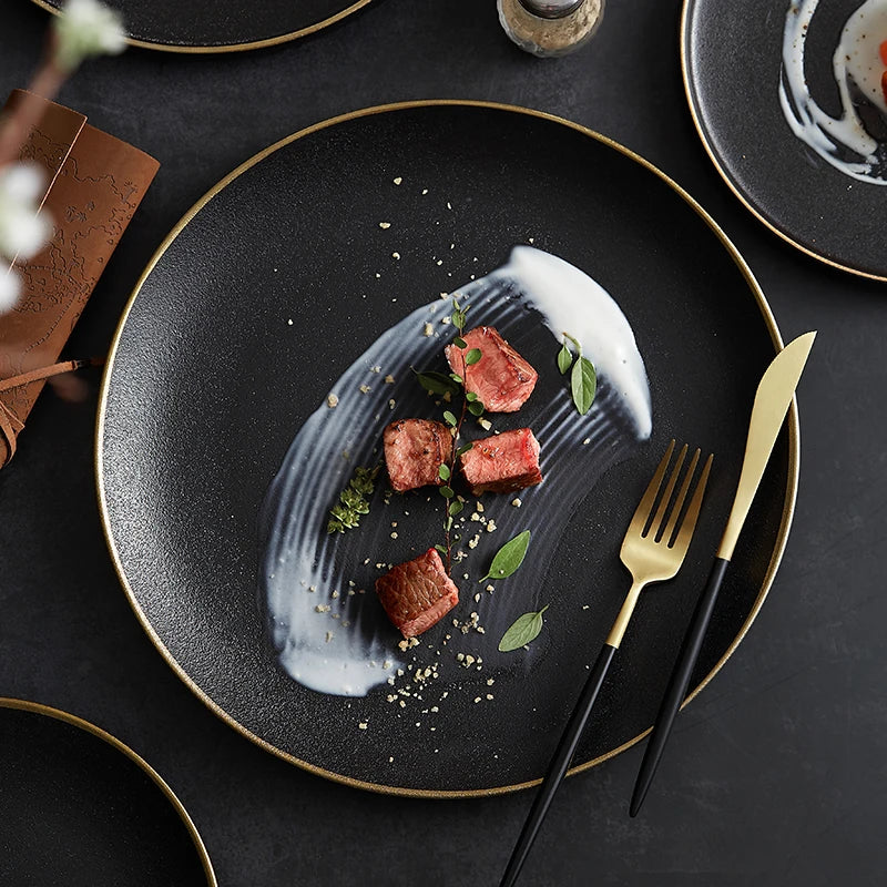 Frosted Black Ceramic Round Dinner Plate with Gold Border - Elegant Steak Plate for Hotel and Restaurant Tableware Set