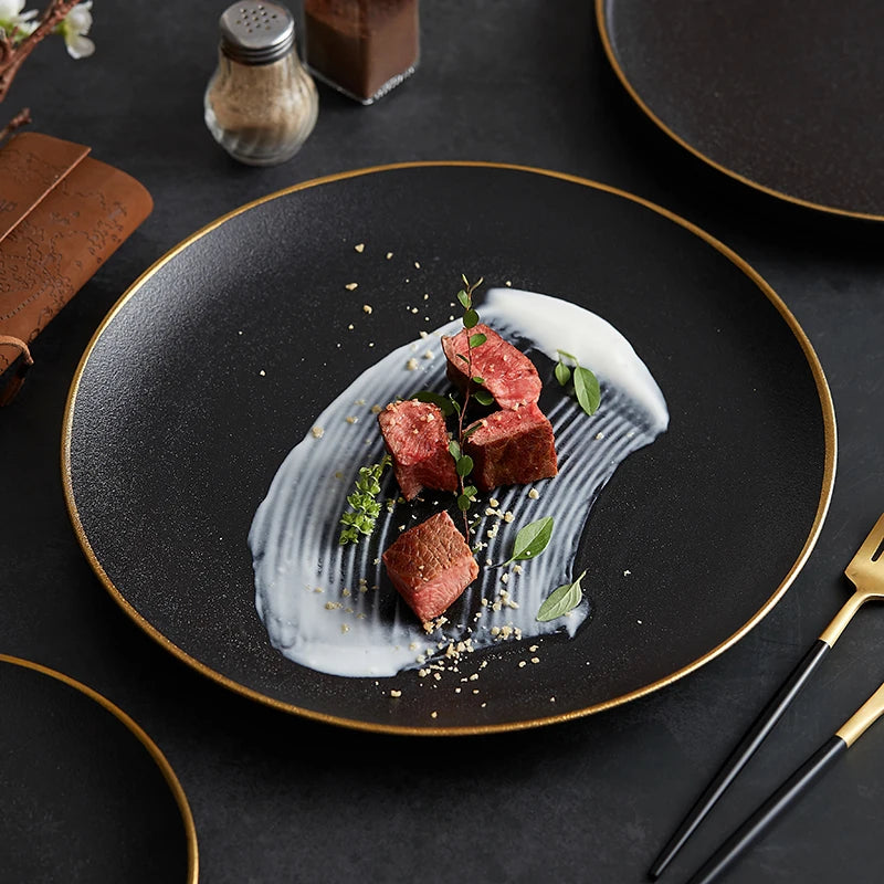 Frosted Black Ceramic Round Dinner Plate with Gold Border - Elegant Steak Plate for Hotel and Restaurant Tableware Set